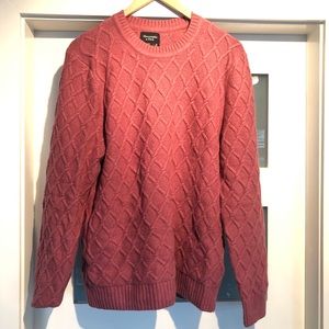 ABERCROMBIE & FITCH CABLE KNIT CREWNECK SWEATER, SALMON COLOUR (MEDIUM)